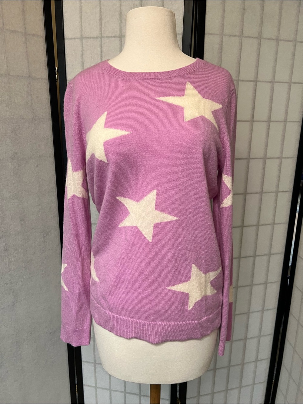 Talbots Pink Crewneck Cashmere Sweater with White Star Pattern